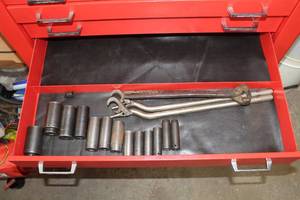 lot 213 image: Hand Tools - Sockets