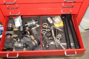 lot 214 image: Hand Tools - Sockets, Connectors, Misc. Tools