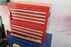 lot 215 image: Tool Box 2-piece