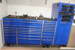 lot 227 image: Snap-on Tool Box w Key