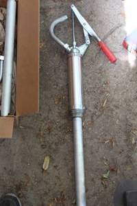 lot 166 image: Barrel Pump