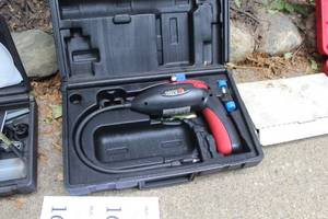 lot 176 image: Matco Tools ACLD2KIT Elecronic & UV Leak Detection Kit w Case