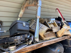 lot 30 image: Honda Goldwing Parts-1984