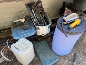 lot 31 image: Misc. Items-Outboard Motor.