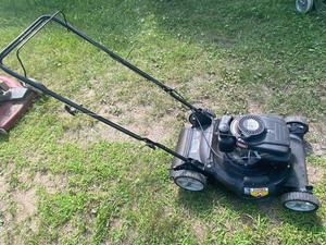 lot 50 image: MTD Lawn Mower