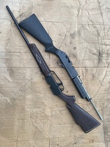 lot 76 image: Air Rifles