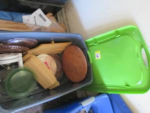 Large Tote with serving platters an...