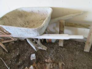 Masons wheel barrow, bucket has lef...