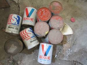 Box of vintage Valvoline SAE 10W mo...