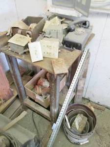 242437 metal work table plus...