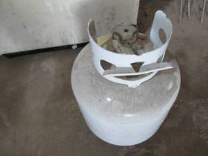 Full propane tank for grill...