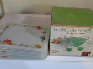 9 glass place mats 1612 and Arl...