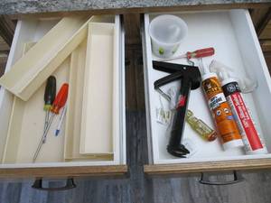 Contents of 2 drawers including cau...