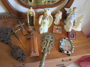 Crucifixes, Figures, Frame