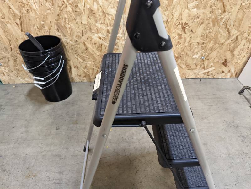 lot 113 image: Gorilla Ladders Step Ladder