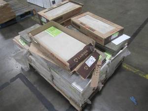 lot 596 image: Pallet of Miscellaneous Wall and Floor Tile.