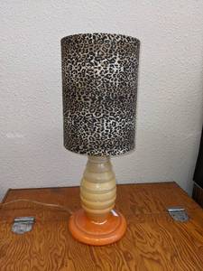 lot 172 image: Yellow and Orange Ribbed Art Glass Bedside Lamp