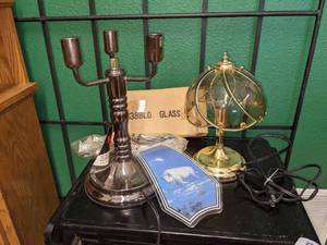 lot 149 image: 2 Touch Lamps