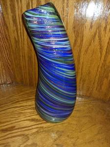 lot 134 image: Murano Art Glass Blue Swirl Abstract Vase