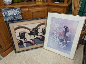 lot 136 image: 3 Asian Art Pieces