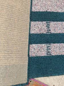 lot 680 image: 5 x 8 Green and Tan American Rug
