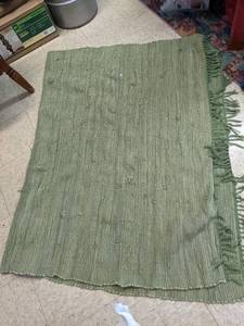 lot 44 image: Vintage Sage Green Rug - 5 x 7