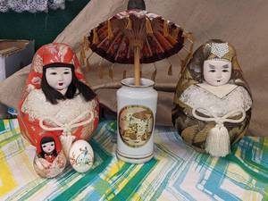 lot 112 image: Decorative Asian Items