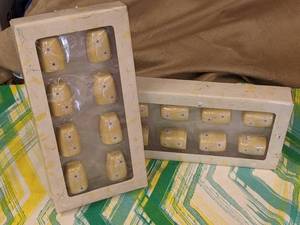 lot 107 image: 8 New Sets of Pfaltzgraff Salt and Pepper Shakers