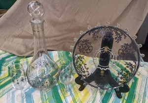 lot 76 image: Wine Decanter Set and Hand Painted Pedestal Plate wBeaded Edge