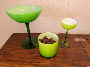 lot 65 image: 3 Pieces of Groovy Green Glassware