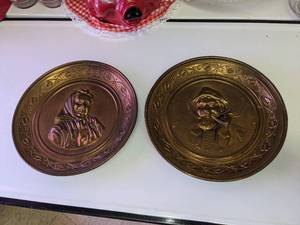 lot 58 image: 2 Vintage Brass Relief Plate Wall Hangings