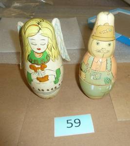 2 sets of Nesting dolls