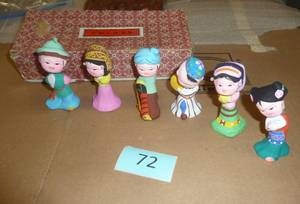 Unique vintage set of 6 Bobbleheads