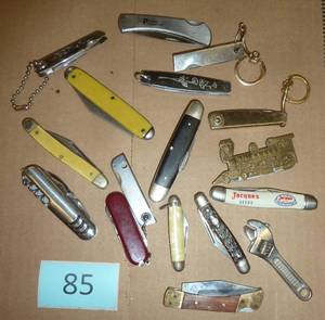 Group of vintage pocket knives