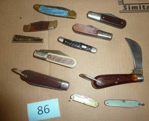 Group of vintage pocket knives