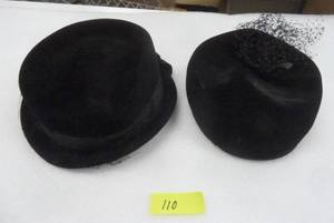 2 vintage womens hats
