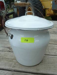 Nice Vintage chamber pot