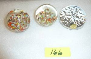 3 paperweights including a lead crystal snowflake one from france