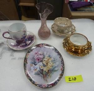 3 sets of cups and saucers, vase and beautiful plate wall hanging