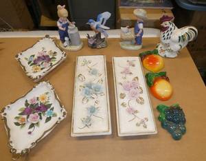 Vintage wall hanging group and figures