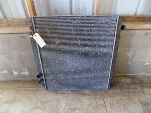 lot 23 image: Radiator for a 1999 super duty 7.3 diesel