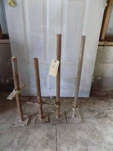 lot 29 image: 4- Adjustable Scaffolding Legs