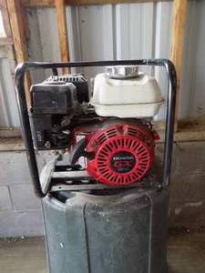 lot 46 image: Water pump