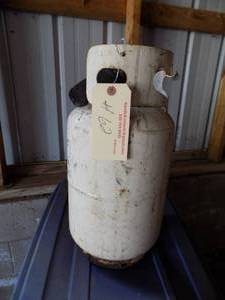 lot 61 image: LP tank 15 gallon