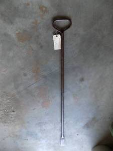 lot 64 image: Ice chisel