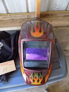 lot 75 image: Auto darkening welding helmet (Miller)
