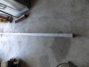lot 76 image: Aluminum Tubing 5 x 2 x 10.6