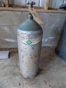 lot 84 image: Dioxide tank