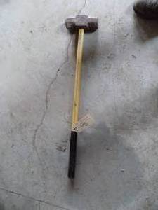 lot 95 image: 10 pound sledge hammer with fiberglass handle