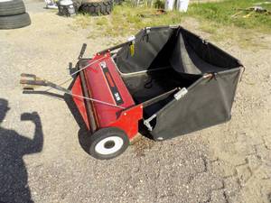 lot 148 image: Lawn sweep 38 inch agri fab